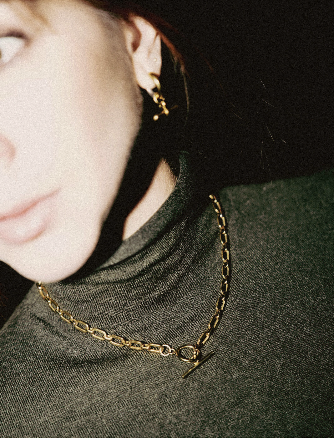 Chunky Link Chain Necklace with T-Bar Closure