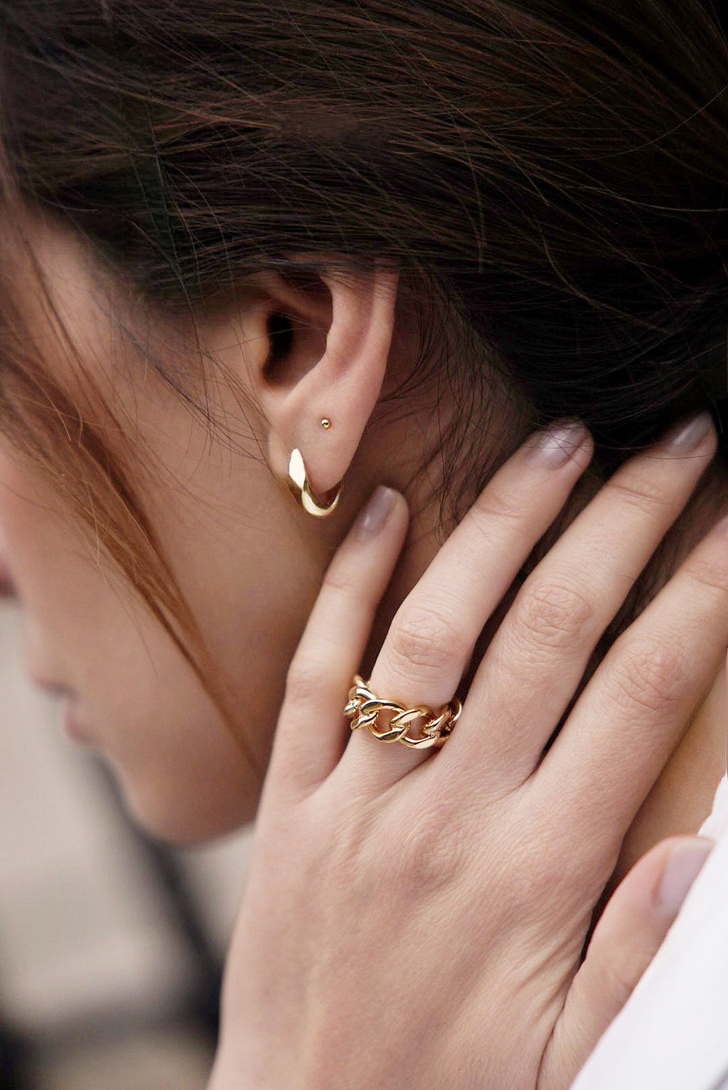 Sculpted Bold Chain Ring