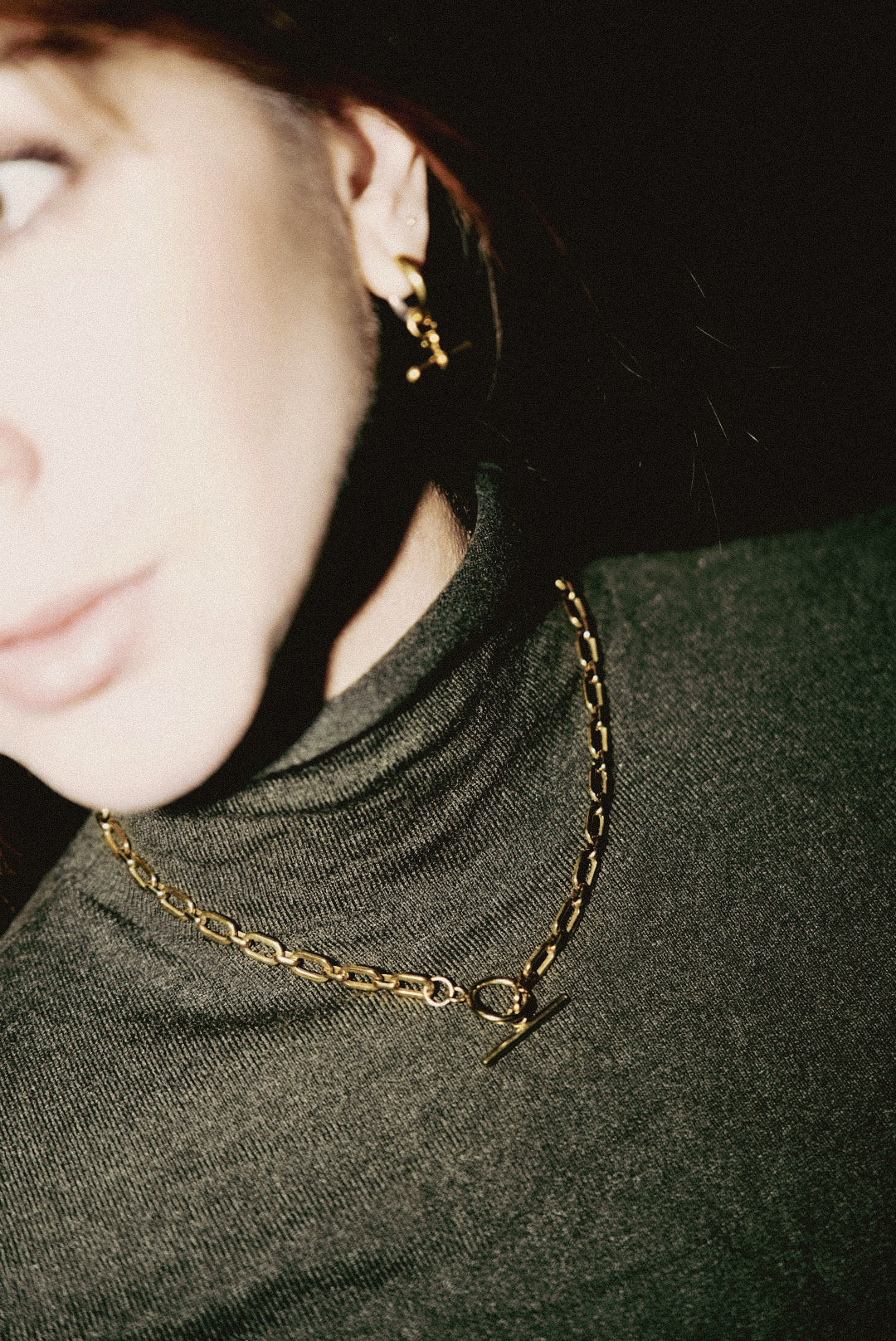 Chunky Link Chain Necklace with T-Bar Closure